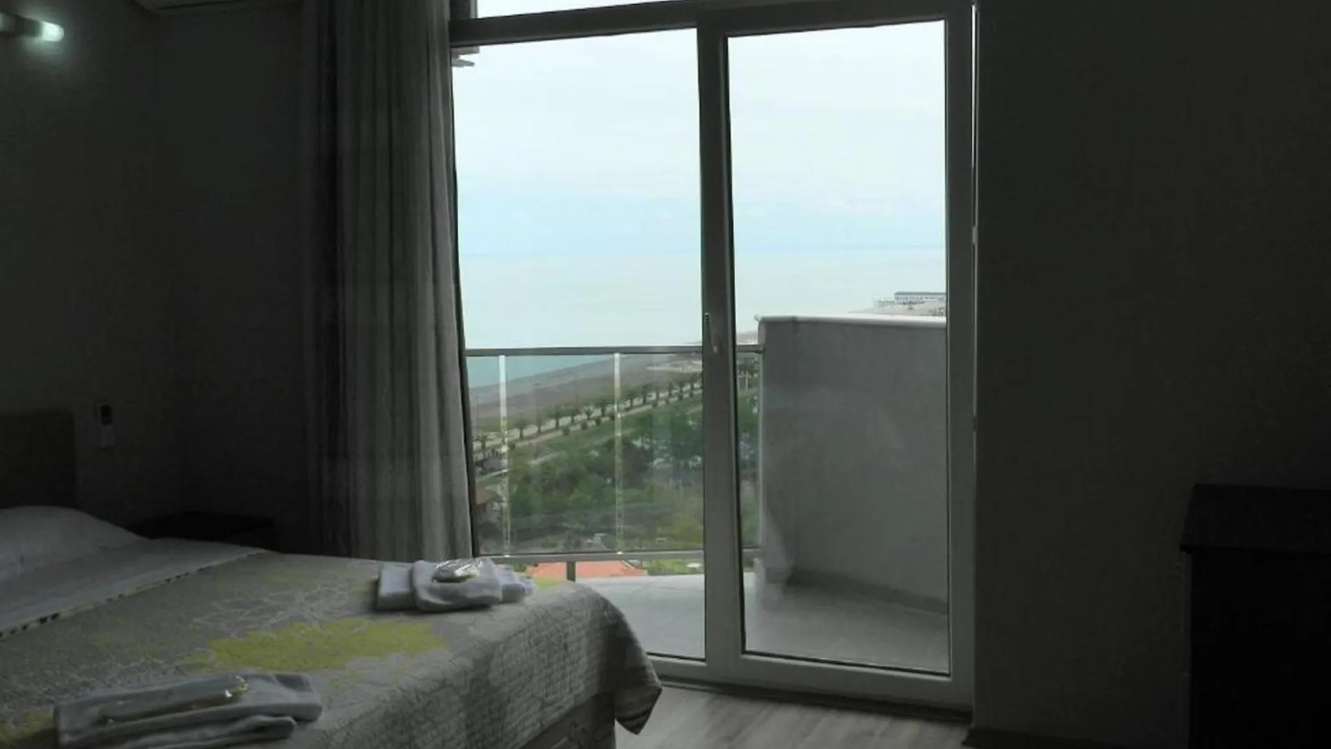 Apart Hotel Black Sea Towers Batumi 0*,  Georgia